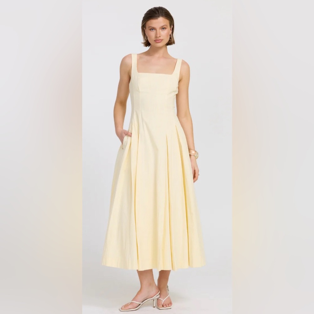 Sleeveless Square-Neck Midi Dress in Pale Yellow